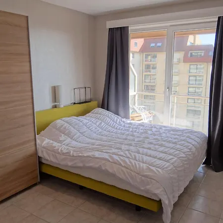 Sea View Family Apartment, Cleaning Included * Nieuwpoort